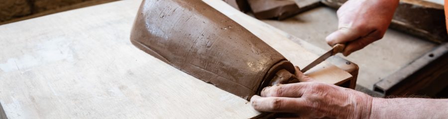 Façonnage d'un arêtier terre cuite Aléonard