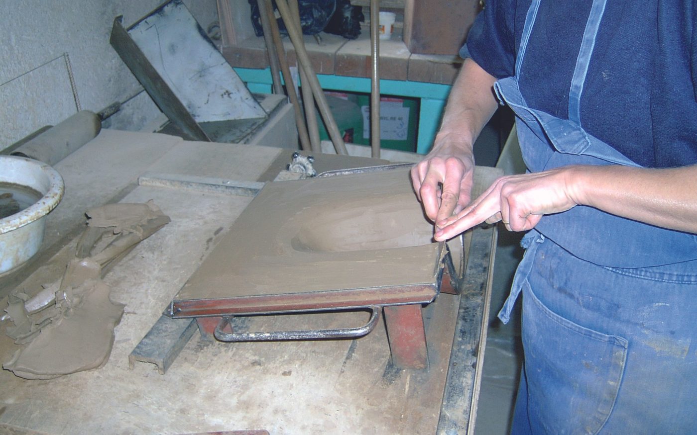 Façonnage d'une chatière pour la tuile Aléonard