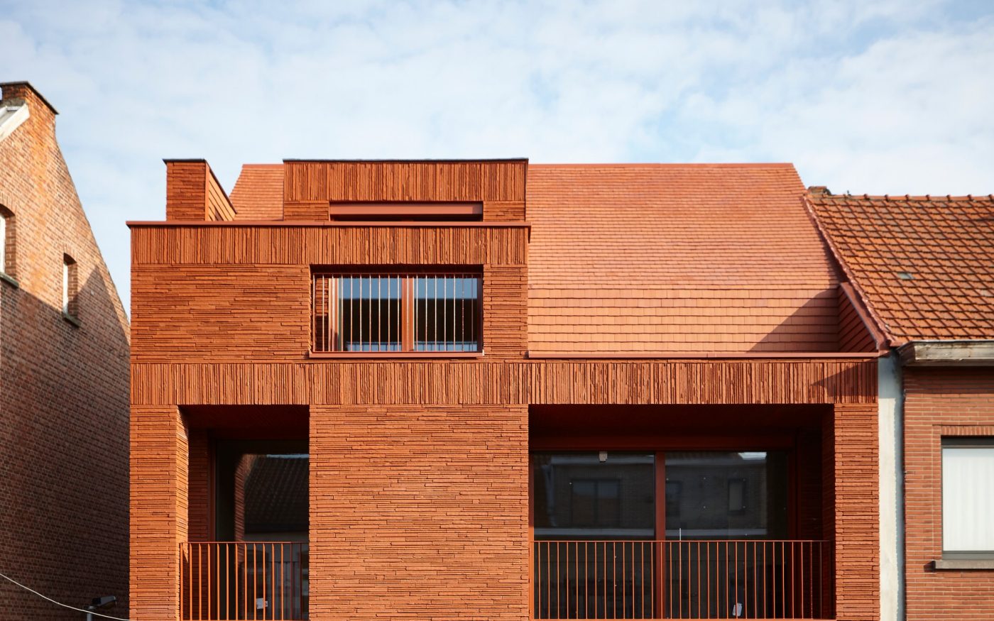 Rénovation plusieurs familles à Schoten en tuile Aléonard